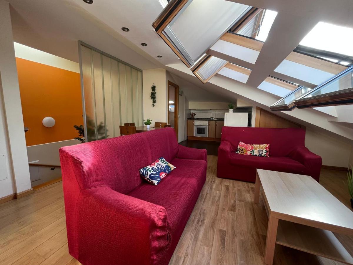 Apartamentosarturo Llanes Laplaza Atico Centrico מראה חיצוני תמונה
