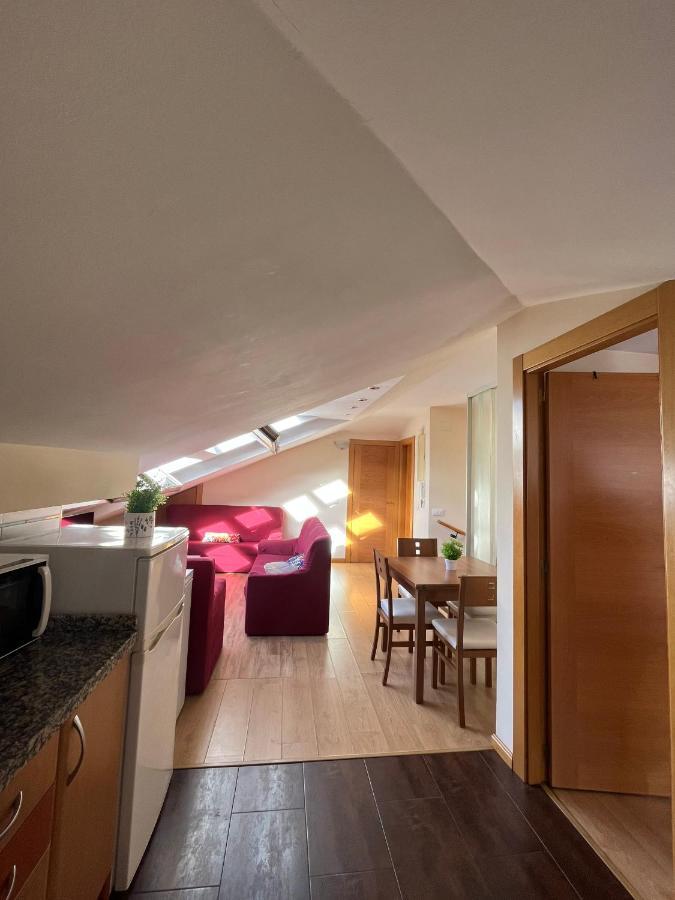 Apartamentosarturo Llanes Laplaza Atico Centrico מראה חיצוני תמונה